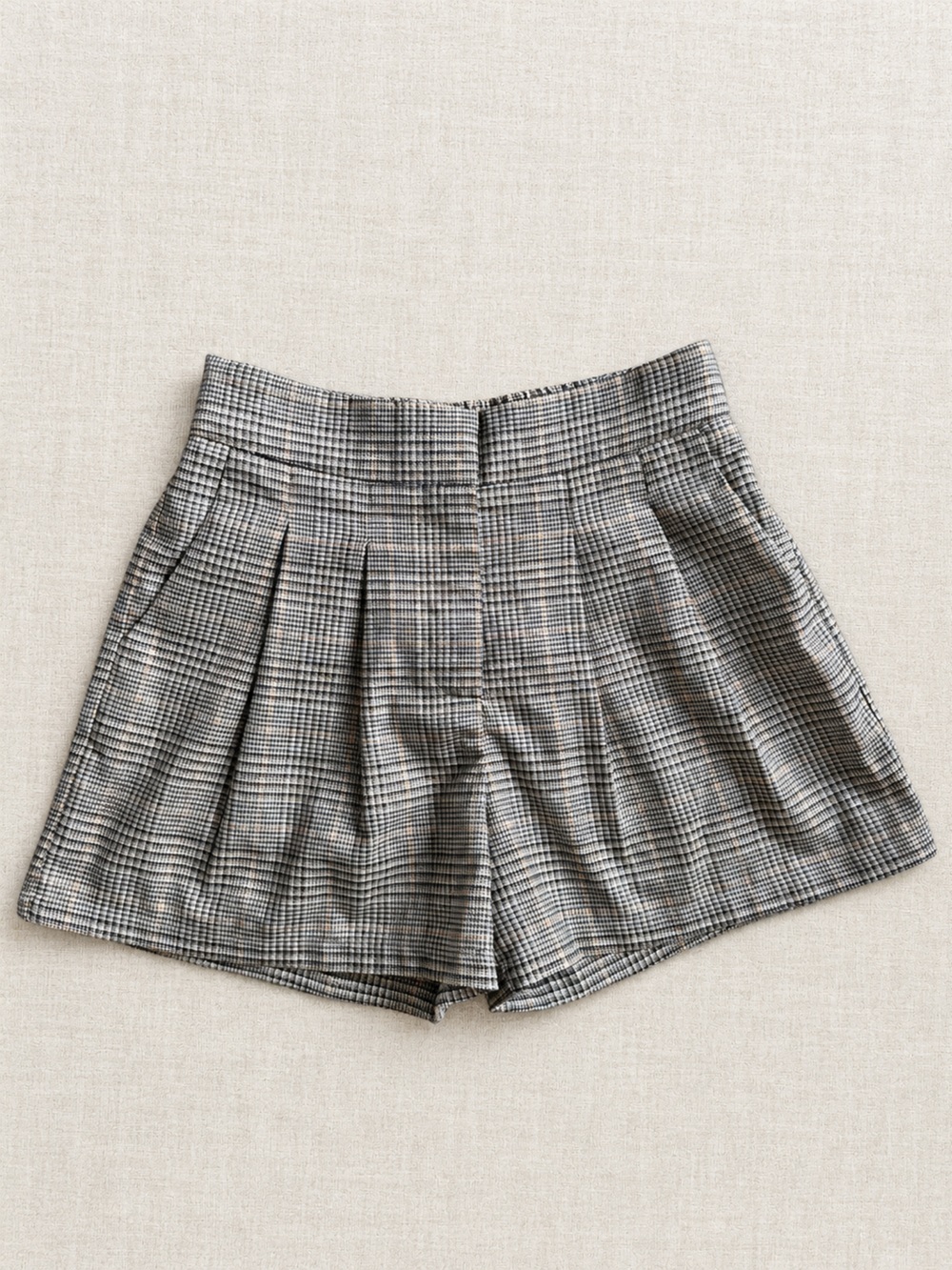 Classic Plaid A-Line pleated Shorts